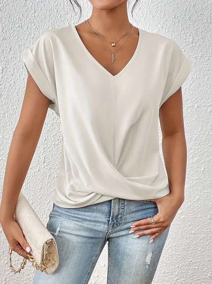 LAYLA | THE PERFECT V-NECK TOP FOR WOMAN