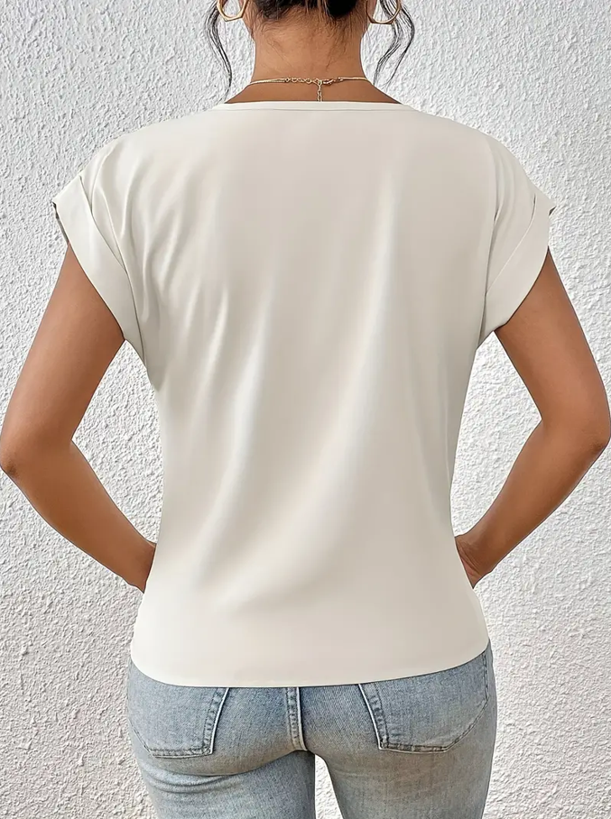 LAYLA | THE PERFECT V-NECK TOP FOR WOMAN