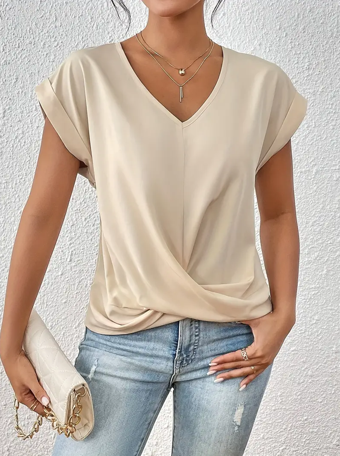 LAYLA | THE PERFECT V-NECK TOP FOR WOMAN